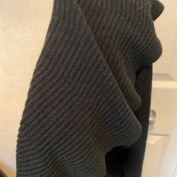 Women’s Lp open ruffle cardigan - Picture 3 of 9